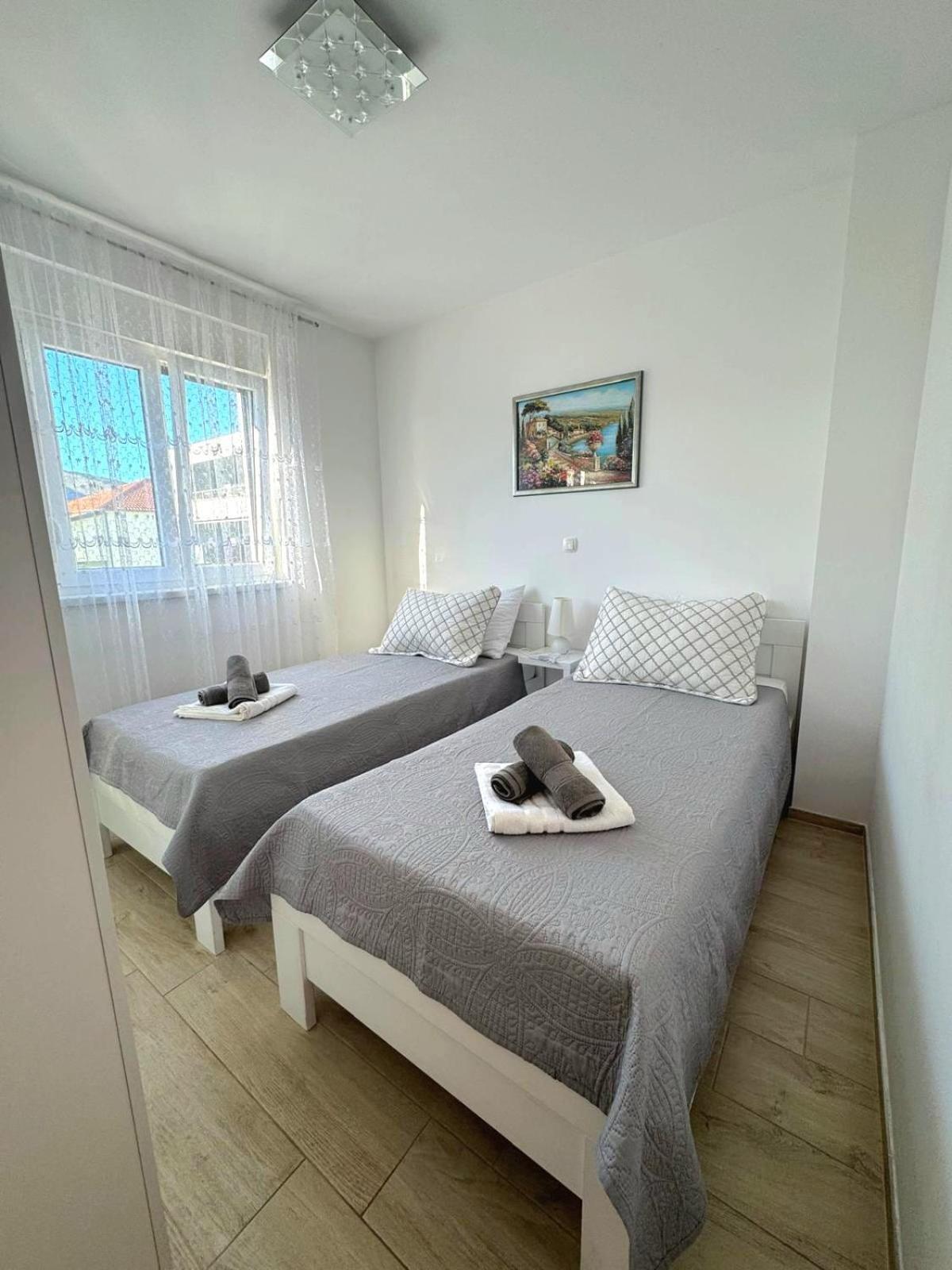 Apartment Misic Trogir Ngoại thất bức ảnh
