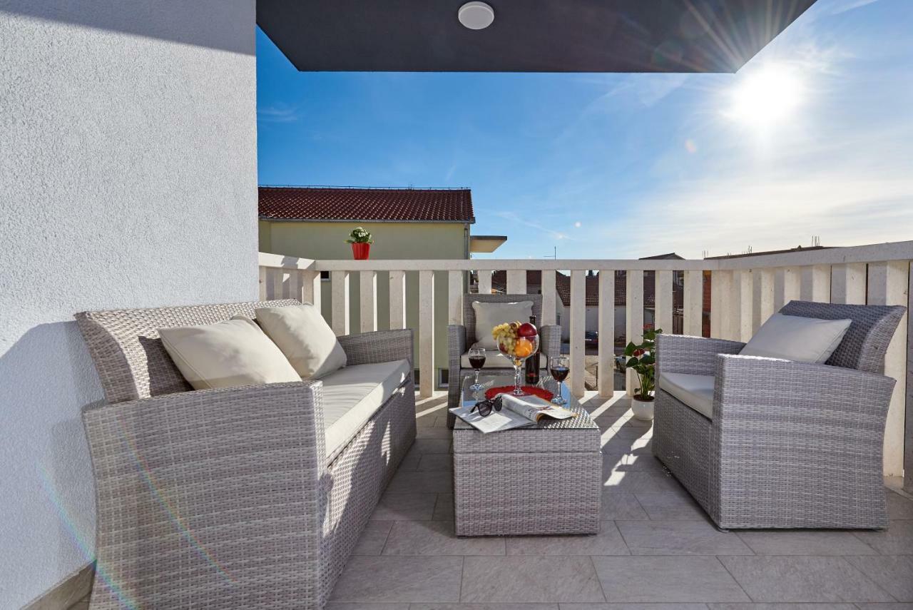 Apartment Misic Trogir Ngoại thất bức ảnh