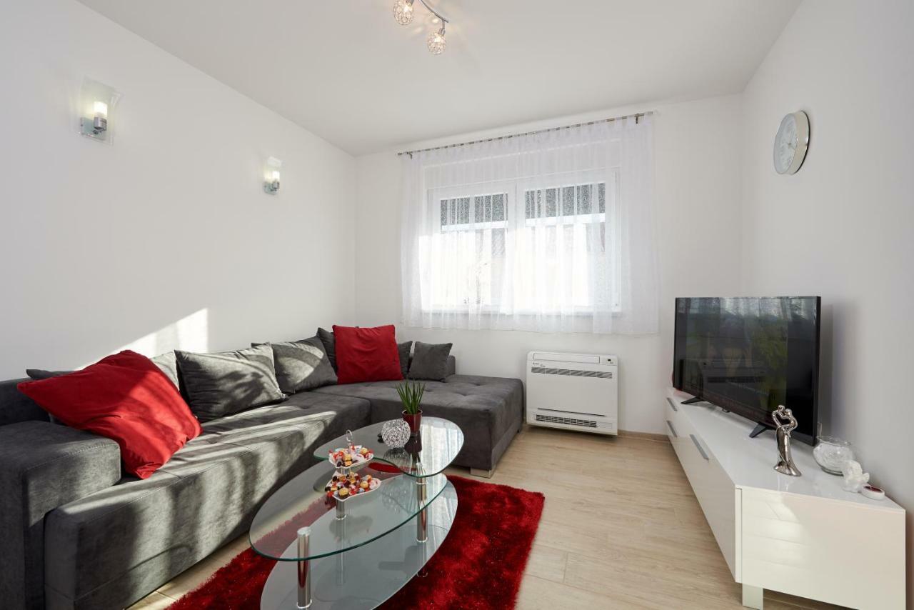 Apartment Misic Trogir Ngoại thất bức ảnh