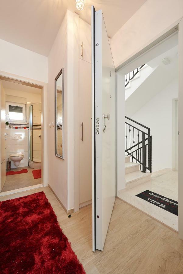 Apartment Misic Trogir Ngoại thất bức ảnh